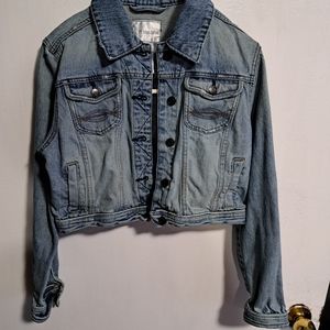 No Boundaries Juniors size L jean jacket